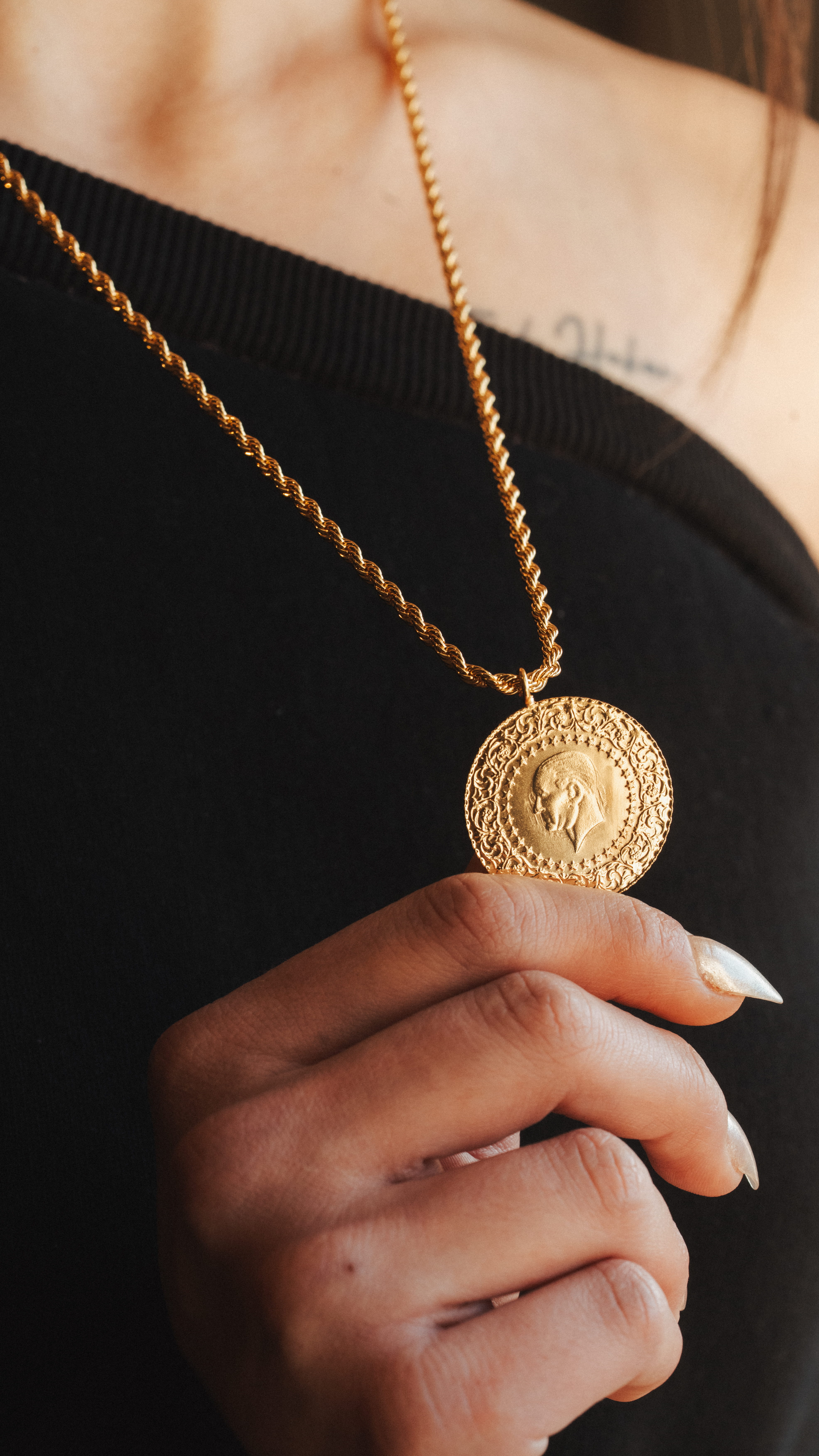 Ziynet Liralı Kolye