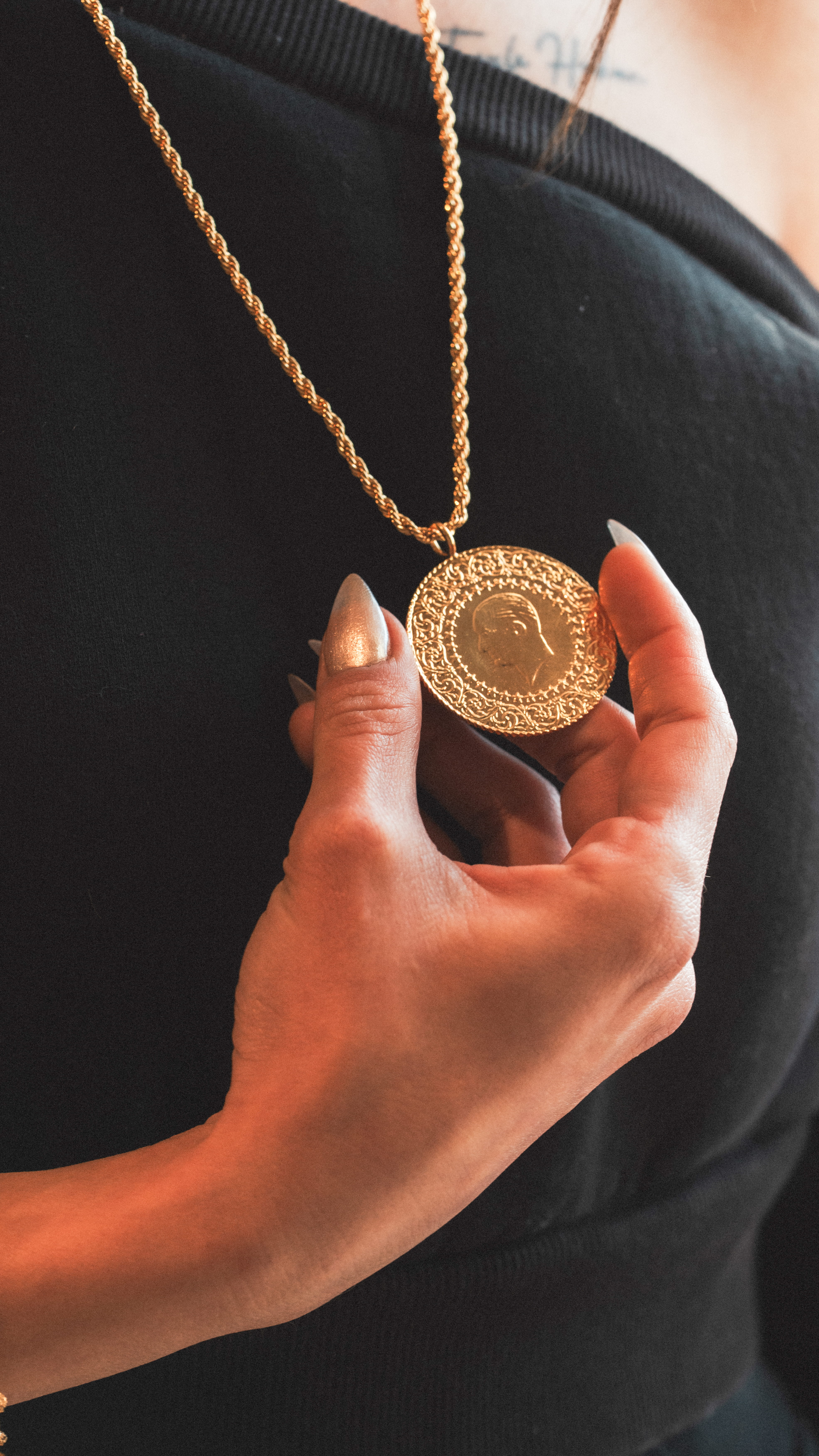 Ziynet Liralı Kolye