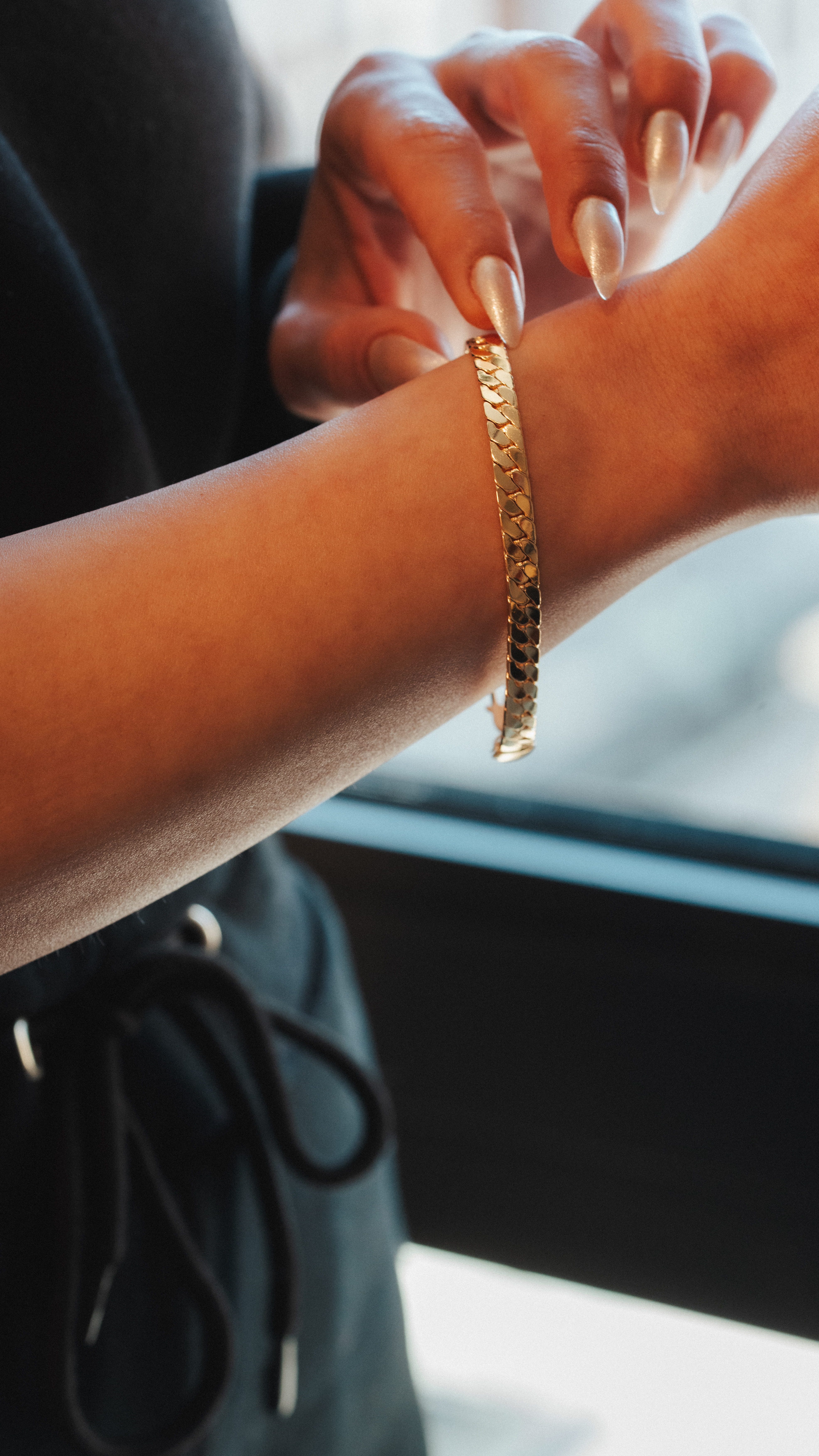 Sık Döküm Bileklik